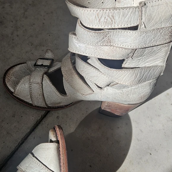 Freebird by Steven Cream Heeled Boots - Picture 5 of 7